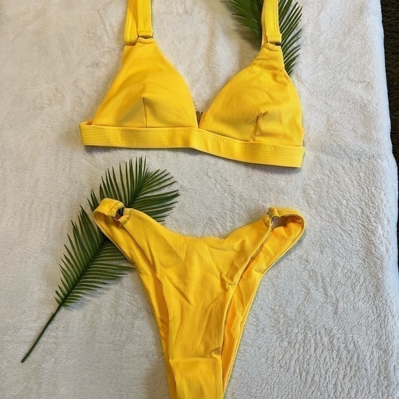 Brand new two (2) piece bikini, swimsuit. Medium and Large Sizes. - Picture 1 of 6